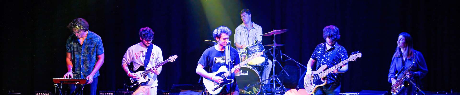 Click to show or hide the buttons